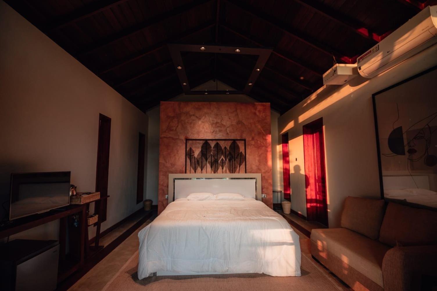The Villa Lakeshore Anuradhapura Kültér fotó