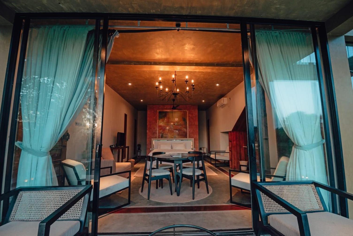 The Villa Lakeshore Anuradhapura Kültér fotó