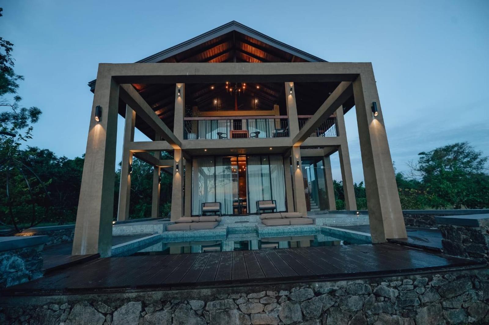 The Villa Lakeshore Anuradhapura Kültér fotó